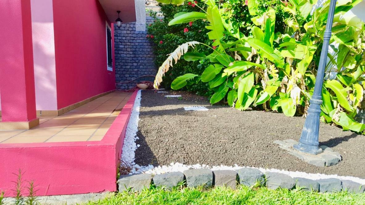 شقة Pink House بونتا دو سول المظهر الخارجي الصورة